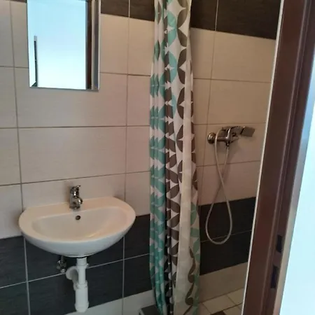 Garsonky V Rodinnom Dome Nitra-luzianky * Nitra