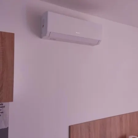 Garsonky V Rodinnom Dome Nitra-luzianky Appartement *