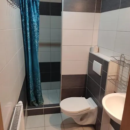 Garsonky V Rodinnom Dome Nitra-luzianky Appartement *