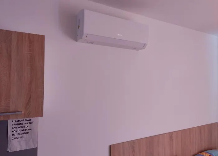 Garsonky V Rodinnom Dome Nitra-luzianky Διαμέρισμα *