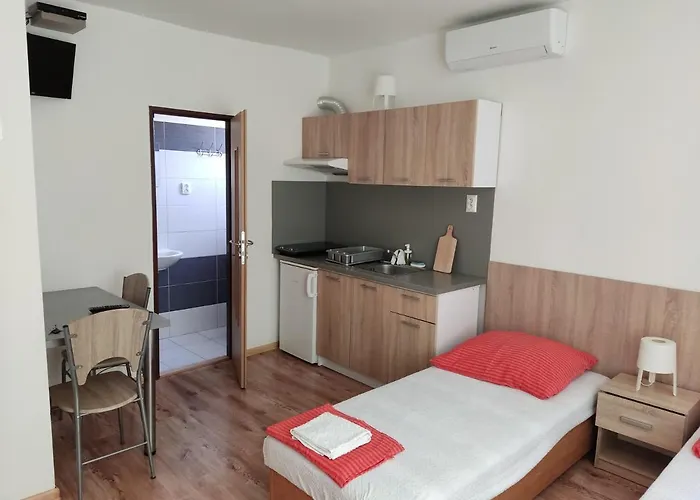 Garsonky V Rodinnom Dome Nitra-luzianky Διαμέρισμα Νίτρα