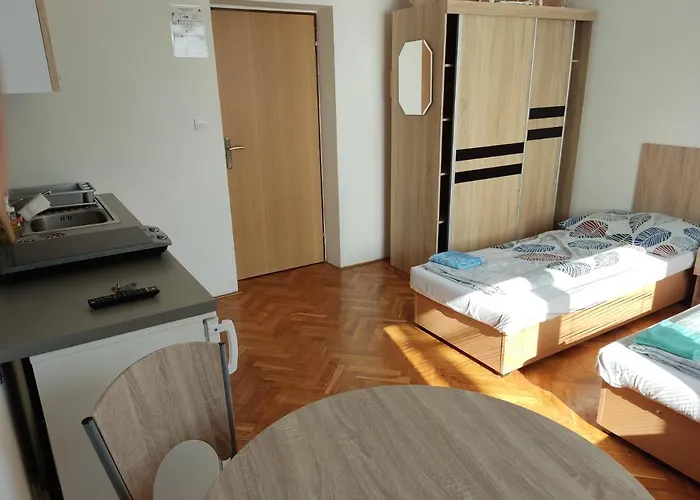 Appartement Garsonky V Rodinnom Dome Nitra-luzianky