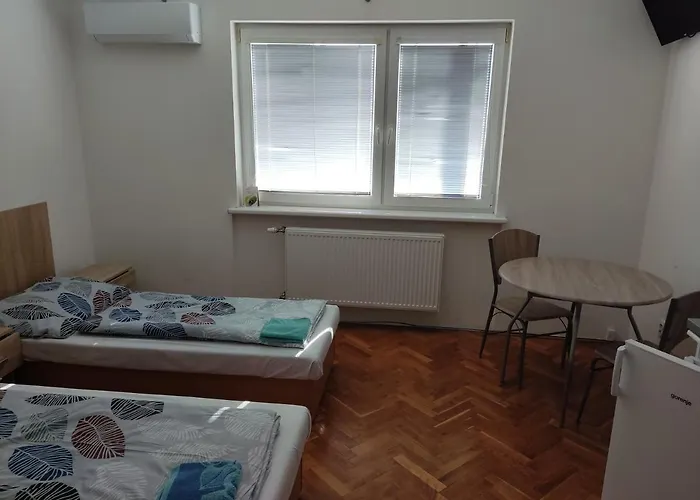 Garsonky V Rodinnom Dome Nitra-luzianky Διαμέρισμα Νίτρα